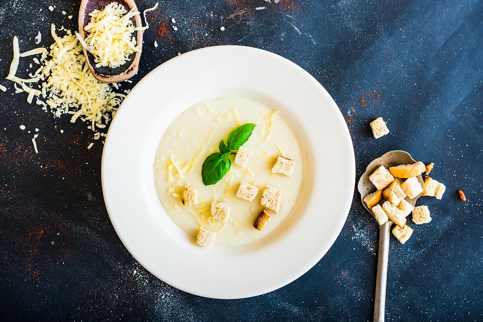 Сырный крем суп с сухариками 🧀 - рецепт автора 🍴Евгения. 20 лет.🍴